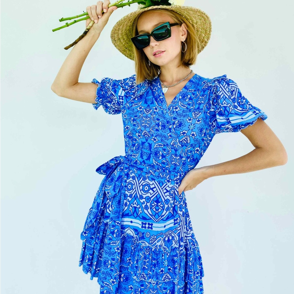 Feather & Fine Blue Boho Wrap Dress – Size Small